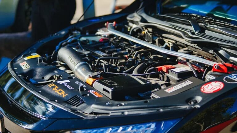 AGM Batteries vs Lead-Acid Batteries Which Is Better in 2025